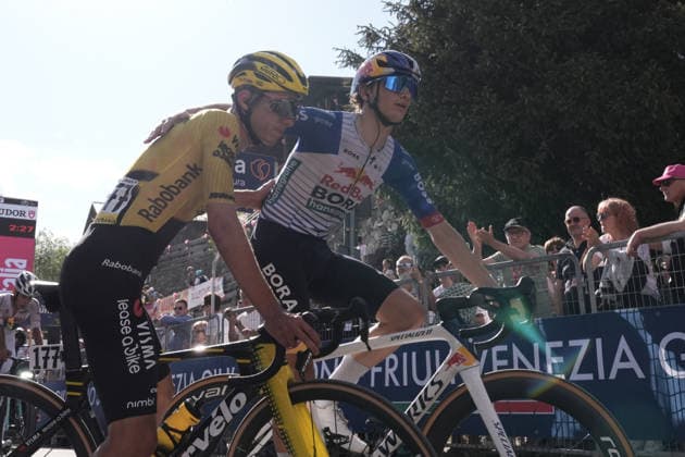 Italy™s Davide Piganzoli of Team Visma Lease A Bike. and. Italy™s Giulio Pellizzari of Red Bull - Bora - Hansgrohe during Stage 19 of the Giro d™Italia, from Feltre to Alleghe, Italy, Friday, May 29, 2026.  Copyright: xMassimoxPaolone LaPressex