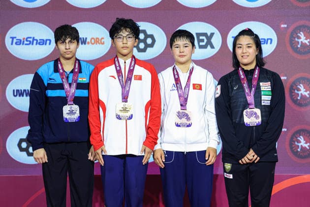 U17, U 17 Wrestling Asian Championships Podium 69kg WW - Gold: Tongtong Liu (CHN), Silver: Taniya Taniya (IND), Bronze: Milana Ulanova (KGZ), Uno Iwazaki (JPN)