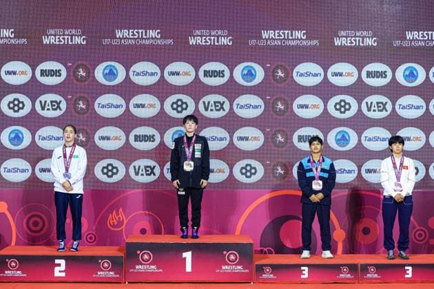 U17, U 17 Wrestling Asian Championships Podium 46kg WW - Gold: Mio Sasaki (JPN), Silver: Inzhu Bakkozha (KAZ), Bronze: Anamika Anamika (IND), Aiana Niiazbekova (KGZ)