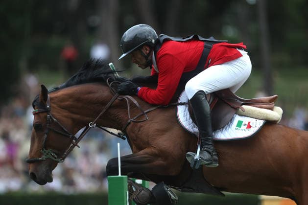 IPA85165125 - Rome, May 29, 2027: The Mexican team with Patricio Pasquel on the horse Chakkalou ps wins the trophy during the great international spectacle in PREMIO N. 5 - COPPA DELLE NAZIONI INTESA SANPAOLO, a two-heat category h. 160, among the most anticipated moments of the equestrian competition. The best international riders and teams compete on a technical and spectacular course for a total prize money of 220,000 euros, valid as 1st LR GPQ heats.  Copyright: xmarcoxiacobuccix xmarcoxiacobuccix 85165125
