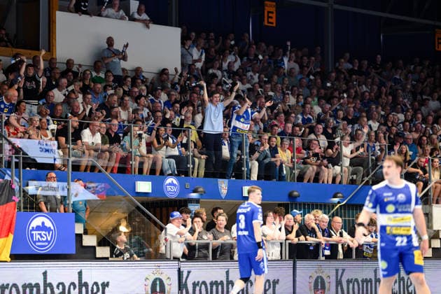 Die Eisenacher Fans am Jubeln gegen die Fuechse. GER, ThSV Eisenach gegen Fuechse Berlin, 1. Daikin Handballbundesliga, Handball, 30. Spieltag, Saison 2025 2026, 29.05.2026 GER, ThSV Eisenach gegen Fuechse Berlin, 1. Daikin Handballbundesliga, Handball, 30. Spieltag, Saison 2025 2026, 29.05.2026 Eisenach Copyright: xEibner-Pressefoto MartinxHerbstx EP_MHT