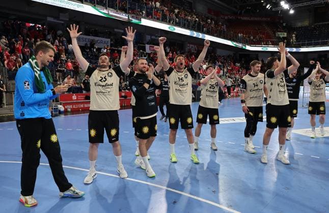 29.05.2026 - Handball - 1. Bundesliga DAIKIN HBL - Saison 2025 2026 - 33. Spieltag: HC Erlangen Metropolregion Nürnberg HCE - Bergischer HC - DaMa - xdaxmax - Jubel Freude nach Spielende - Mannschaft Team des Bergischen HC freut sich Freude jubelt