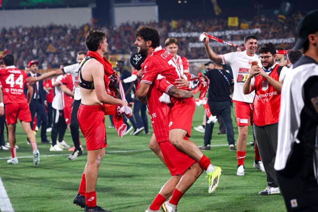 Monza v Catanzaro - Serie B Playoff Final Dany Mota and Patrick Cutrone celebrate Serie A promotion during the Serie B match between AC Monza and Catanzaro at U-Power Stadium in Monza, Italy, on May 29, 2026. Monza Italy  Copyright: xMairoxCinquettix originalFilename:cinquetti-acmonzav260529_np4Gp