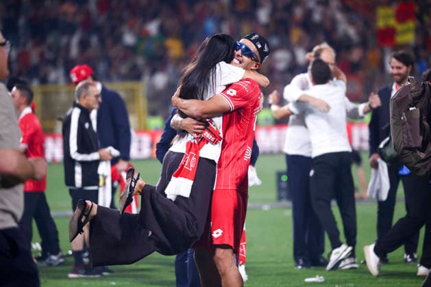 Monza v Catanzaro - Serie B Playoff Final Dany Mota and Lauren Crampsie celebrate the Serie A promotion during the Serie B match between AC Monza and Catanzaro at U-Power Stadium in Monza, Italy, on May 29, 2026. Monza Italy  Copyright: xMairoxCinquettix originalFilename:cinquetti-acmonzav260529_npPER