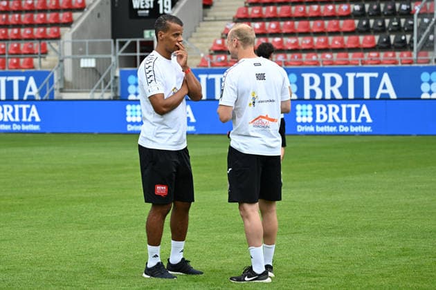 30.05.2026, xsvx, Fussball Langholz Cup 2026, v.l. Timothy Chandler (Eintracht Frankfurt) Sebastian Rode Wiesbaden