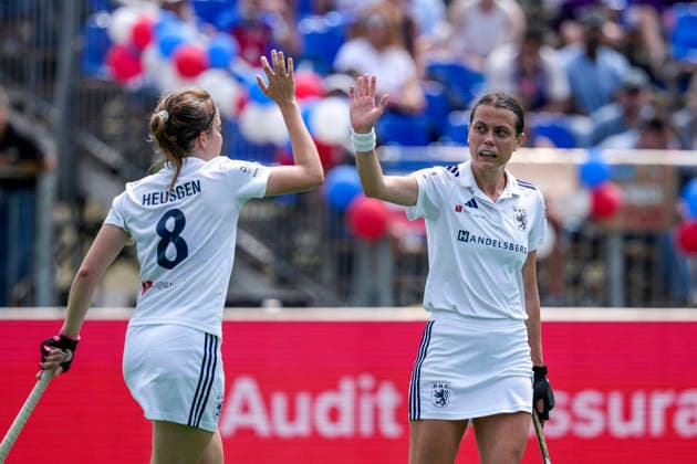 v.li.: Friederike Heusgen (DHC, 8), Selin Oruz (DHC, 14), Spielerinnen vom Düsseldorfer HC (DHC), Jubel, jubeln, jubelt, celebration, Freude, freuen, freut sich, zuversichtlich, optimistisch, positiv, Spielszene, 30.05.2026, Bonn (Deutschland), Hockey, Deutsche Meisterschaft, Halbfinale, Damen, Großflottbeker THGC - Düsseldorfer HC