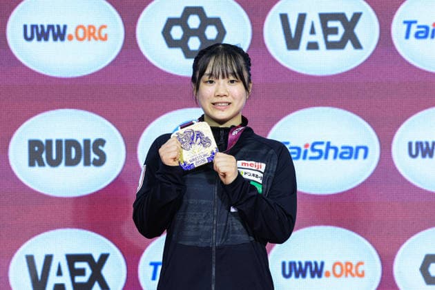 U17, U 17 Wrestling Asian Championships Podium 57kg WW - Gold: Yui Tanaka (JPN)