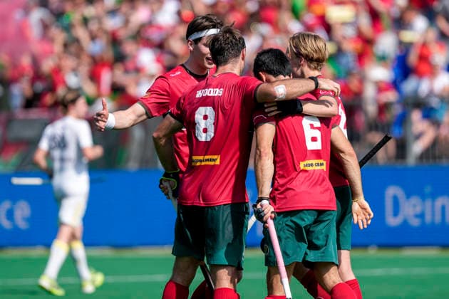 Spieler vom Hamburger Polo Club, jubeln über das Tor zum 1:0, Jubel, Torjubel, Torerfolg, celebrate the goal, goal, celebration, jubelt ueber das Tor, Freuen, Freude, freut sich, optimistisch, positiv, Spielszene, Highlight, Action, Aktion, 30.05.2026, Bonn (Deutschland), Hockey, Deutsche Meisterschaft, Halbfinale, Herren, Hamburger Polo Club - Harvestehuder THC