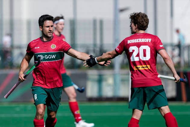 v.li.: Torschütze Kane Elliot Mark Russell (Polo, 6) und Niklas Bosserhoff (Polo, 20) klatschen sich ab, Spieler vom Hamburger Polo Club, jubeln über das Tor zum 3:0, Jubel, Torjubel, Torerfolg, celebrate the goal, goal, celebration, jubelt ueber das Tor, Freuen, Freude, freut sich, optimistisch, positiv, Spielszene, Highlight, Action, Aktion, 30.05.2026, Bonn (Deutschland), Hockey, Deutsche Meisterschaft, Halbfinale, Herren, Hamburger Polo Club - Harvestehuder THC