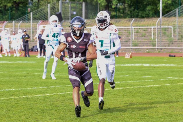 2026_05_30, Berlin Rebels vs Schwäbisch Hall Unicorns, GFL, Mommsenstadion, Berlin Jermaine Eniyagu (Berlin Rebels, 17) in der Endzone
