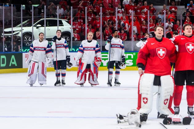 260530 goaltender Henrik Haukeland, Tinus Luc Koblar, goaltender Tobias Normann and Andreas Martinsen of Norway looks dejected after the 2026 IIHF Ice hockey, Eishockey World Championship, WM, Weltmeisterschaft semifinal match between Switzerland and Norway on May 30, 2026 in Zürich. Photo: Jesper Zerman BILDBYRAN kod JZ JZ0737 ishockey ice hockey ishockey-vm 2026 vm 2026 iihf world championship semifinal semifinals switzerland schweiz norge norway bbeng Copyright: JESPERxZERMAN BB260530JZ070