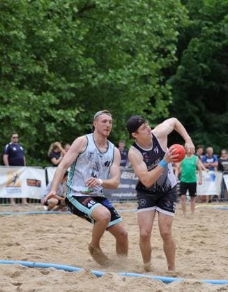 Deutschland - Kelkheim - Münster - 30.05.2026 Beachhandball - Hessen - Karacho Beach Cup 2026 Die Otternasen - BHC BADG Münster v.l. Hendrik Prahst (Die Otternasen), Lars Zelser (BHC Beach & Da Gang) Karacho Beach Cup 2026