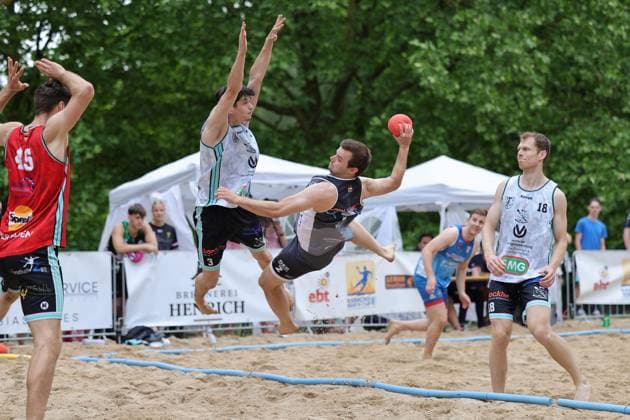 Deutschland - Kelkheim - Münster - 30.05.2026 Beachhandball - Hessen - Karacho Beach Cup 2026 Die Otternasen - BHC BADG Münster v.l. Erik Schmid (Die Otternasen), Stefan Mollath (BHC Beach & Da Gang), Phil Ljubic (Die Otternasen) Karacho Beach Cup 2026