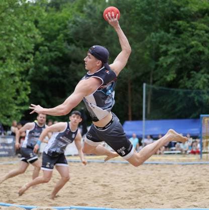 Deutschland - Kelkheim - Münster - 30.05.2026 Beachhandball - Hessen - Karacho Beach Cup 2026 Die Otternasen - BHC BADG Münster v.l. Domink Winzer Manso (BHC Beach & Da Gang) Karacho Beach Cup 2026