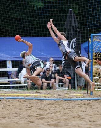 Deutschland - Kelkheim - Münster - 30.05.2026 Beachhandball - Hessen - Karacho Beach Cup 2026 Die Otternasen - BHC BADG Münster v.l. Stephan Mühleisen (Die Otternasen), Lennart Liebeck (BHC Beach & Da Gang) Karacho Beach Cup 2026