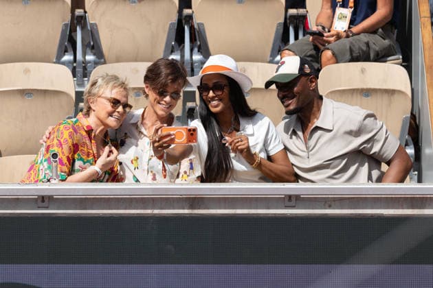 2026 French Open - Celebrities In Stand Day 7 NB Muriel Robin, Anne Le Nen, Harry Roselmack, Jennifer Galap in stand day 7 during the 2026 French Open at Roland Garros on May 30, 2026 in Paris, France. Photo by Nasser Berzane ABACAPRESS.COM  Copyright: xBerzanexNasser ABACAx