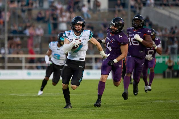 Frankfurt Galaxy - Munich Ravens, American Football, European Football Alliance (EFA), Saison 2026, 30.05.2026. 9 Russell Tabor (QB, Munich Ravens) im Spiel zwischen Frankfurt Galaxy und Munich Ravens in der European Football Alliance (EFA) in Frankfurt am Main, Deutschland. Hessen Deutschland