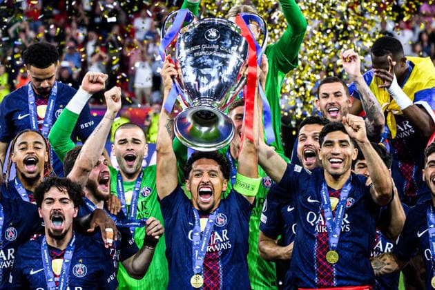 260530 Players of Paris Saint-Germain celebrate with the trophy after the UEFA Champions League final match between Paris Saint-Germain and Arsenal on May 30, 2026 in Budapest. Photo: Maxim Thore BILDBYRAN kod MT MT1056 fotboll football soccer fotball uefa champions league champions league paris saint-germain arsenal bbeng jubel Copyright: MAXIMxTHORE BB260530MT238