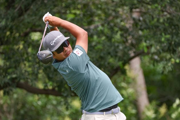 FORT WORTH, TX - MAY 30: Ryo Hisatsune (JPN) hits from the 9th tee during the third round of the Charles Schwab Challenge on May 30, 2026 at Colonial Country Club in Fort Worth, TX. (Photo by George Walker Icon Sportswire) GOLF: MAY 30 PGA, Golf Herren Charles Schwab Challenge EDITORIAL USE ONLY Icon26053055