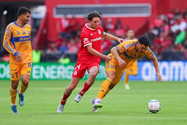 CONCACAF CHAMPIONS CUP 2026 CONCACAF CHAMPIONS CUP 2026 TOLUCA VS TIGRES UANL 30052026 TOLUCA, ESTADO DE MEXICO. Action photo of Marcel Ruiz (L) of Diablos Rojos del Toluca and Cesar Araujo (R) of Tigres UANL, during title game of the CONCACAF Champions Cup 2026 at the Estadio Nemesio Diez of Toluca, Estado de Mexico, Mexico. Foto de accion de Marcel Ruiz (I) de Diablos Rojos del Toluca y Cesar Araujo (D) de Tigres UANL, durante juego por el titulo de la CONCACAF Champions Cup 2026, celebrado en el Estadio Nemesio Diez de Toluca, Estado de Mexico, Mexico en contra de Tigres UANL. Photo by IMAGENSHOP AGENCIA FOTOGRAFICA TOLUCA ESTADO DE MEXICO MEXICO Copyright: xIMAGENSHOPxAGENCIAxFOTOGRAFICAx