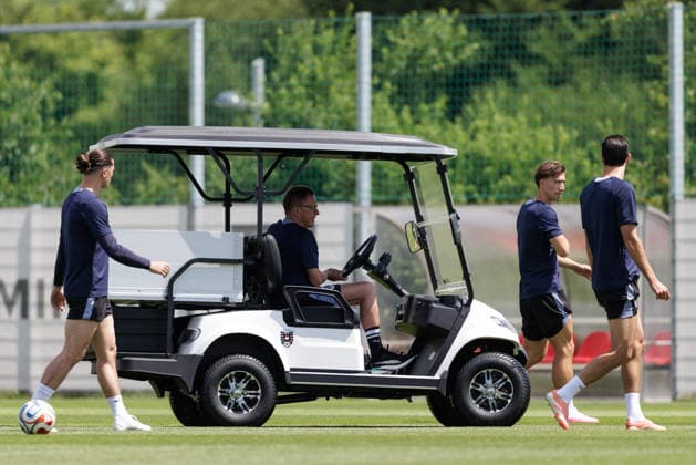 SOCCER - AUT vs TUN, test match VIENNA,AUSTRIA,31.MAY.26 - SOCCER - OEFB international test match, Austria vs Tunisia, preview, training team AUT. Image shows Marcel Sabitzer, head coach Ralf Rangnick, David Affengruber and Florian Grillitsch (AUT).  GEPAxpictures xArminxRauthner
