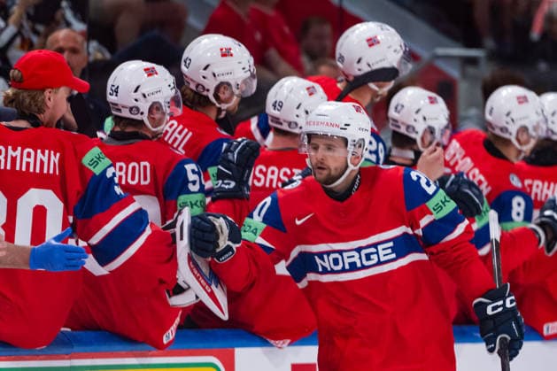 ZURICH, SWITZERLAND - MAY 31: Emilio Pettersen (Norway, 20) during his 1:0 goal celebration during the Bronze Medal Game - Match 63 between Canada and Norway at the IIHF Ice hockey, Eishockey World Championship, WM, Weltmeisterschaft 2026, Swiss Life Arena on May 31, 2026 in Zurich, Switzerland. Zurich Switzerland Copyright: xTimoxSteinx