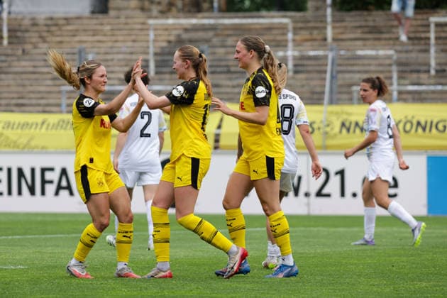 31.05.2026, xgrfx, Fussball Frauen Regionalliga West, Borussia Dortmund - Vorwärts Spoho Köln v.l. Tor, Ronja Leubner (Borussia Dortmund) (DFL DFB REGULATIONS PROHIBIT ANY USE OF PHOTOGRAPHS as IMAGE SEQUENCES and or QUASI-VIDEO) Stadion Rote Erde