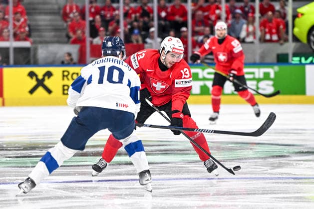 Sport Bilder des Tages ZURICH, SWITZERLAND - MAY 31: Nico Hischier of Switzerland in action against Henri Jokiharju of Finland during the 2026 IIHF Ice hockey, Eishockey World Championship, WM, Weltmeisterschaft Switzerland Gold Medal game between Switzerland and Finland at Swiss Life Arena on May 31, 2026 in Zurich, Zurich. Zurich Swiss Life Arena Zurich Switzerland Copyright: xJustPictures.ch AndreaxBrancax jp-en-EuSpIm-JP7_ANB_SuiFin_31052026_8599