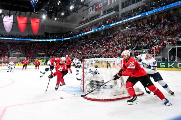 ZURICH, SWITZERLAND - MAY 31: Timo Meier of Switzerland L) and Nino Niederreiter of Switzerland R) try to score against goalkeeper Justus Annunen of Finland during the 2026 IIHF Ice hockey, Eishockey World Championship, WM, Weltmeisterschaft Switzerland Gold Medal game between Switzerland and Finland at Swiss Life Arena on May 31, 2026 in Zurich, Zurich. Zurich Swiss Life Arena Zurich Switzerland Copyright: xJustPictures.ch AndreaxBrancax jp-en-EuSpIm-JP7_ANB_SuiFin_31052026_9465
