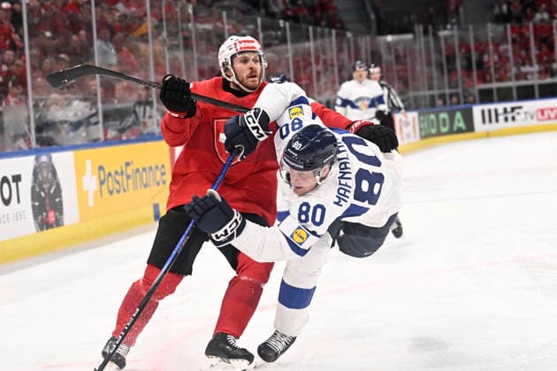 LKS 20260531 88 Christoph Bertschy of Switzerland and 80 Saku Mäenalanen of Finland during the 2026 IIHF Ice hockey, Eishockey World Championships final match between Switzerland and Finland in Zurich on May 31, 2026. - RONI REKOMAA Zürich Switzerland 3GtRqh6Pdfc  Copyright: xRonixRekomaax 3GtRqh6Pdfc