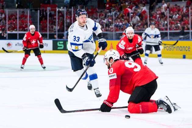 260531 Nikolas Matinpalo of Finland and Roman Josi of Switzerland during the 2026 IIHF Ice hockey, Eishockey World Championship, WM, Weltmeisterschaft final between Switzerland and Finland on May 31, 2026 in Zürich. Photo: Jesper Zerman BILDBYRAN kod JZ JZ0742 ishockey ice hockey ishockey-vm 2026 vm 2026 iihf world championship final switzerland schweiz finland bbeng Copyright: JESPERxZERMAN BB260531JZ191
