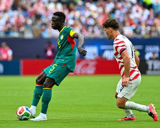May 31, 2026, Charlotte, North Carolina, USA: Senegal midfielder KREPIN DIATTA delivers a quick pass to a teammate outside the penalty area. The U.S. MenÃ¢â‚¬â ¢s national team, Nationalteam defeated Senegal, 3-2, at Bank of America Stadium in Charlotte, NC. Charlotte USA - ZUMAm261 20260531_zsp_m261_016 Copyright: xPatrickxMagoonx