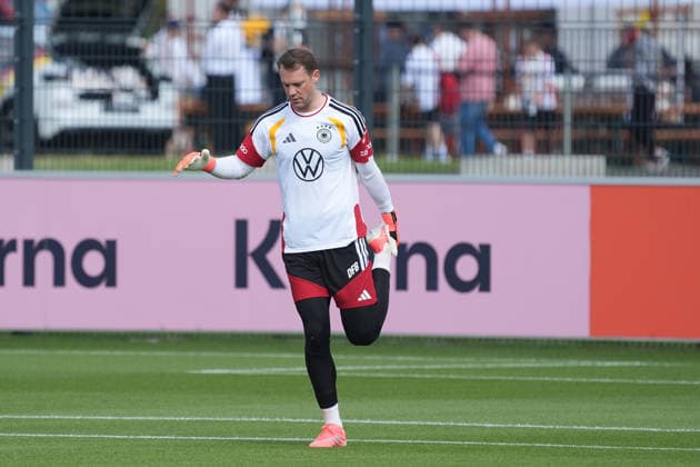 Torwart Manuel Neuer (Deutschland Germany) im Reha-Training - Frankfurt 01.06.2026: Deutsche Nationalmannschaft verabschiedet sich mit öffentlichem Training aus Deutschland