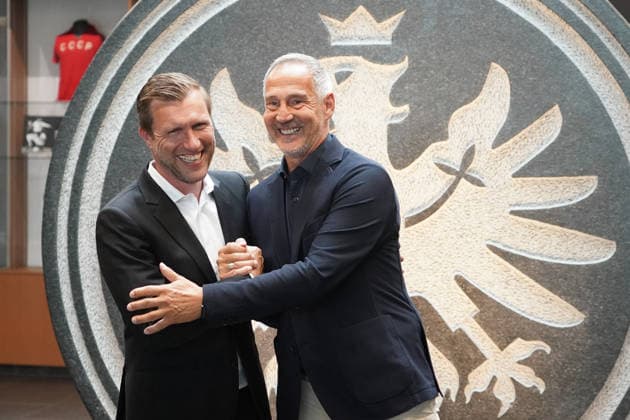 Trainer Adi Hütter (Eintracht Frankfurt) bei seiner Vorstellungspressekonferenz im Proficamp am Steinadler mit Sportvorstand Marcus Krösche - Frankfurt 01.06.2026: Eintracht Frankfurt stellt Adi Hütter als neuen Trainer vor, Proficamp Eintracht
