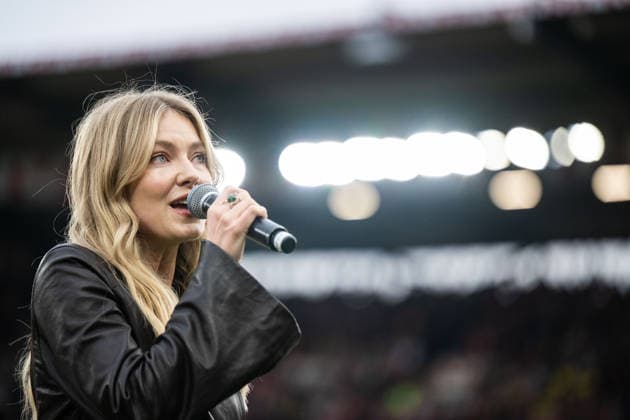 260601 Astrid S performs the national anthem of Norway ahead of the International Friendly, Länderspiel, Nationalmannschaft football match between Norway and Sweden on June 1, 2026 in Oslo. Photo: Marius Simensen BILDBYRAN COP 238 JM0820 bbeng fotboll football soccer fotball träningslandskamp privatlandskamp landskamp international friendly norge norway sverige sweden sverige a Copyright: MARIUSxSIMENSEN BB260601BB711