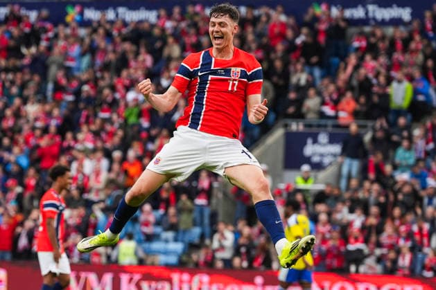 Private international football match Norway Sweden Oslo 20260601 Norway s Jorgen Strand Larsen celebrates 3 0 during the private international men s football match between Norway and Sweden at Ullevaal Stadium Photo Lise Aserud NTB Oslo Norway EDITORIAL USE ONLY RESTRICTED USE FOR BETTING COMPANIES  Copyright: xLisexAserudx xNTBx