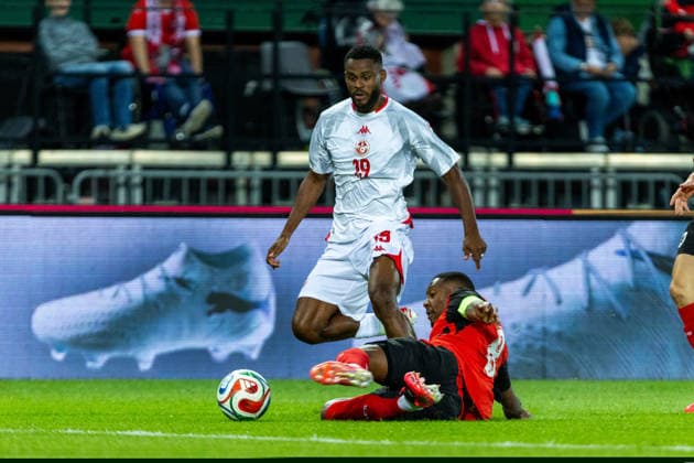 SOCCER - AUT vs TUN, test match VIENNA,AUSTRIA,01.JUN.26 - SOCCER - OEFB international test match, Austria vs Tunisia. Image shows Firas Chaouat (TUN) and David Alaba (AUT).  GEPAxpictures xPhilippxBrem