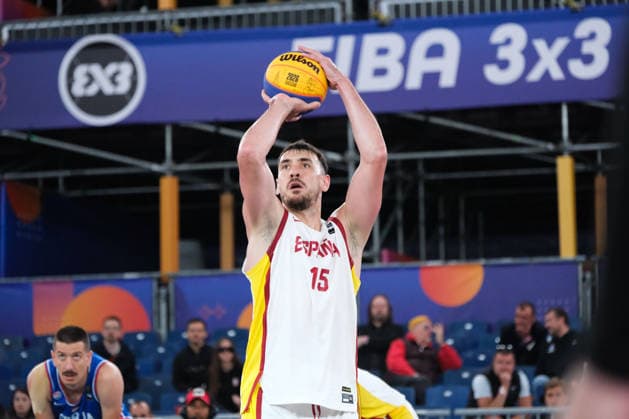 June 1, 2026, Warsaw, Masovian Voivodeship, Poland: SpainÃ¢â‚¬â ¢s IVAN AURRECOECHEA (15) takes a free throw during a FIBA 3x3 Basketball World Cup menÃ¢â‚¬â ¢s Pool A game between Serbia and Spain in Warsaw, Poland. Basketball 2026: FIBA 3x3 World Cup MenÃ¢â‚¬â ¢S Pool A: Serbia 16:12 Spain  - ZUMAk204 20260601_zip_k204_118 Copyright: xRomanxKozielx