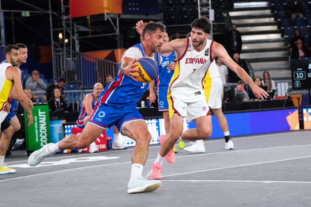 June 1, 2026, Warsaw, Masovian Voivodeship, Poland: SerbiaÃ¢â‚¬â ¢s NEMANJA BARAC (6) and SpainÃ¢â‚¬â ¢s DIEGO DE BLAS (7) in action during a FIBA 3x3 Basketball World Cup menÃ¢â‚¬â ¢s Pool A game between Serbia and Spain in Warsaw, Poland. Basketball 2026: FIBA 3x3 World Cup MenÃ¢â‚¬â ¢S Pool A: Serbia 16:12 Spain  - ZUMAk204 20260601_zip_k204_123 Copyright: xRomanxKozielx