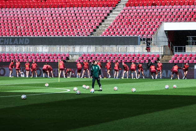 Fussball, WM-Qualifikation Europa (Frauen) Saison 2026 Abschlusstraining Deutschland vor dem Spiel gegen Norwegen 04.06.2026, RheinEnergeieSTADION Die Spielerinnen beim Training Köln RheinEnergieSTADION Nordrhein-Westfalen Deutschland