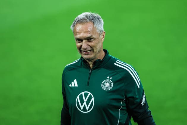 Fussball, WM-Qualifikation Europa (Frauen) Saison 2026 Abschlusstraining Deutschland vor dem Spiel gegen Norwegen 04.06.2026, RheinEnergeieSTADION Christian Wück (Trainer, Deutschland) Köln RheinEnergieSTADION Nordrhein-Westfalen Deutschland