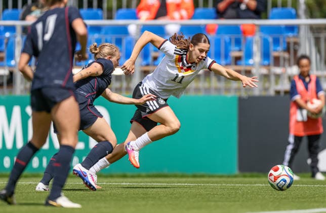 GER, Frankfurt, Deutschland U19 vs USA U19 Freundschaftsspiel, Fussball, DFB, Spielzeit 2025 2026, DFB-Campus, zweites Spiel im Bild: Leni Marie Eggert (Deutschland U19 Frauen 11) DFB DFL REGULATIONS PROHIBIT ANY USE OF PHOTOGRAPHS AS IMAGE SEQUENCES AND OR QUASI-VIDEO, 09.06.2026 Copyright: HMBxMedia HendrikxHamelau