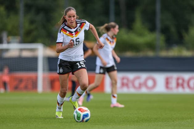 GER, Frankfurt, Deutschland U19 vs USA U19 Freundschaftsspiel, Fussball, DFB, Spielzeit 2025 2026, DFB-Campus, zweites Spiel im Bild: Maj Schneider (Deutschland U19 Frauen 15) DFB DFL REGULATIONS PROHIBIT ANY USE OF PHOTOGRAPHS AS IMAGE SEQUENCES AND OR QUASI-VIDEO, 09.06.2026 Copyright: HMBxMedia HendrikxHamelau
