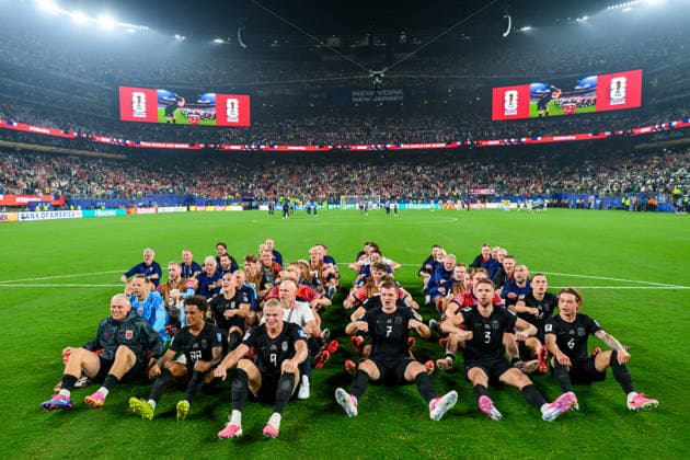260622 Oscar Bobb, Erling Braut Haaland, Alexander Sorloth, Kristoffer Ajer and Patrick Berg of Norway celebrate after the FIFA World Cup, WM, Weltmeisterschaft, Fussball 2026 group stage football match between Norway and Senegal on June 22, 2026 in New Jersey. Photo: Vegard Grott BILDBYRAN kod VG VG0963 bbeng fotboll football soccer fotball vm fotbolls-vm fotball-vm fotbolls-vm 2026 fifa world cup 2026 new york norge norway senegal jubel Copyright: VEGARDxGRoTT BB260622VG096