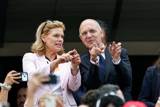25.06.2026, Fussball, Herren, FIFA Weltmeisterschaft 2026, Vorrunde, Gruppe E, New York, Ecuador - Deutschland, Präsident Bernd Neuendorf (Deutscher Fußball-Bund), Bundestagspräsidentin von Deutschland Julia Klöckner New York MetLife Stadium New York Vereinigte Staaten von Amerika (US) Copyright: xSebastianxBachx