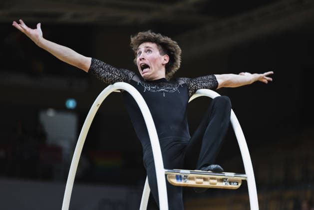Sport Bilder des Tages Wheel Gymnastics World Championships 2026 Rhönrad Weltmeisterschaft 2026. Deutschland, Göttingen am 01. Juli 2026: Tag eins der Weltmeisterschaft in Rhönrad mit über 250 Athletinnen und Athleten aus 17 Nationen. Im Bild: Finnischer Rhönrad Turner Bero Schröter bei der Geradeturnen Disziplin (Straight-line).