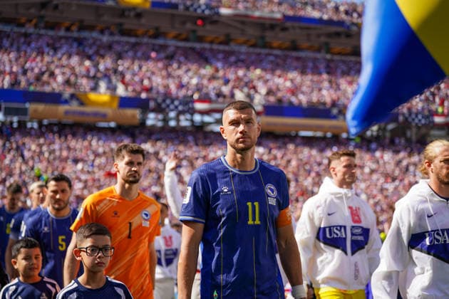 USA: Fußball FIFA World Cup, WM, Weltmeisterschaft, Fussball 2026, Sechzehntelfinale - USA vs Bosnien - Herzegowina im Levi™s Stadium (Santa Clara, San Francisco Bay Area, Kalifornien): Edin DÅ¾eko Edin Dzeko (Bosnien und Herzegowina 11) Copyright: xJOERANxSTEINSIEKx