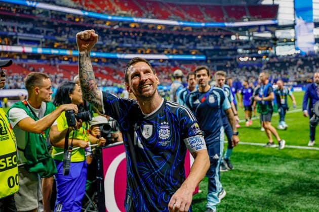 15.07.2026, Fussball Weltmeisterschaft 2026 in den USA, Halbfinale, England - Argentinien, im Mercedes-Benz Stadium (Atlanta, GA), Lionel Messi (Argentinien) Schlussjubel nach dem 2:1 Sieg