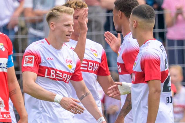 im Bild v.l.: Tor, Treffer, Jubel, Torjubel, Freude, Begeisterung, feiert, nach 0:3 durch Chris Fuehrich ( 10, VFB Stuttgart), GER, Balingen Fussball, Testspiel, TSG Balingen vs VfB Stuttgart in der Bizerba Arena Balingen, 19.07.2026, DFB DFL REGULATIONS PROHIBIT ANY USE OF PHOTOGRAPHS AS IMAGE SEQUENCES AND OR QUASI-VIDEO, Copyright: HMBxMedia UwexKoch