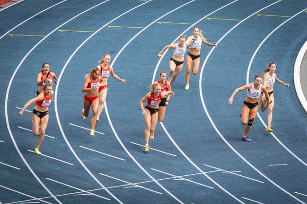 Deutsche Leichtathletik-Meisterschaften; Bochum-Wattenscheid, 26.07.2026 Die Staffeln von TSV Bayer 04 Leverkusen mit Marlene Meier (TSV Bayer 04 Leverkusen) und Judith Franzen (TSV Bayer 04 Leverkusen), LT DSHS Köln mit Greta Heine (LT DSHS Köln) und Elena Decker (LT DSHS Köln; Deutsche Leichtathletik-Meisterschaften am 26.07.2026 im Lorheide-Stadion, Bochum-Wattenscheid (Nordrhein-Westfalen). Copyright: xBEAUTIFULxSPORTS LeahxKohringx